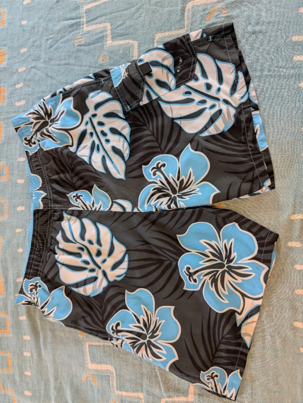 Speedo Swim Trunks Mens Medium Black w/ Blue Tropical Flowers
